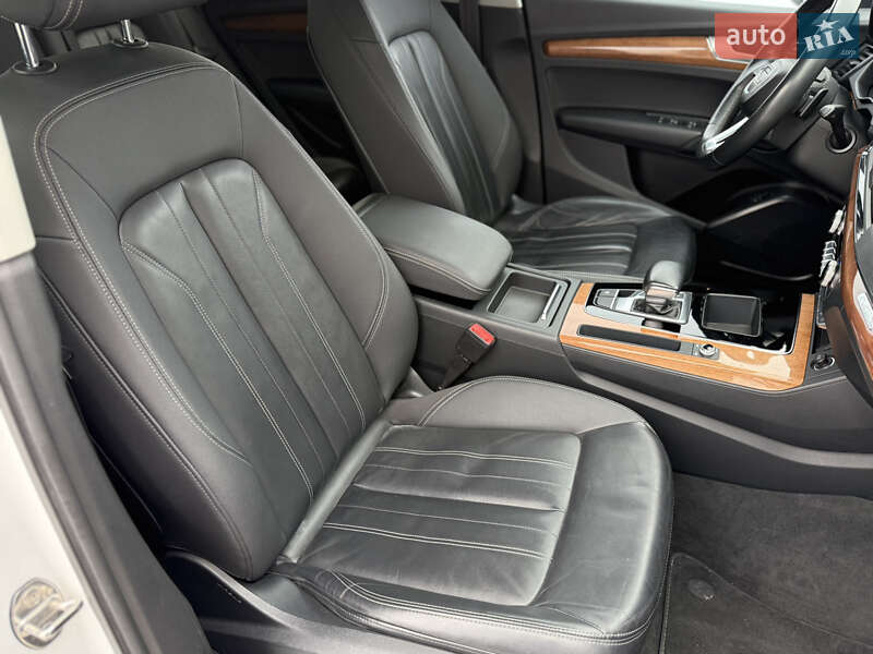 Позашляховик / Кросовер Audi Q5 2020 в Стрию