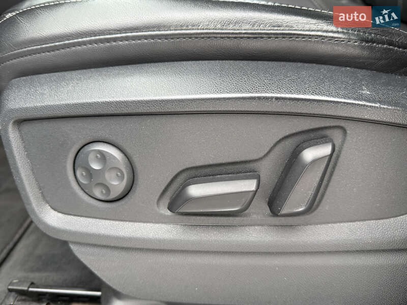 Позашляховик / Кросовер Audi Q5 2020 в Стрию