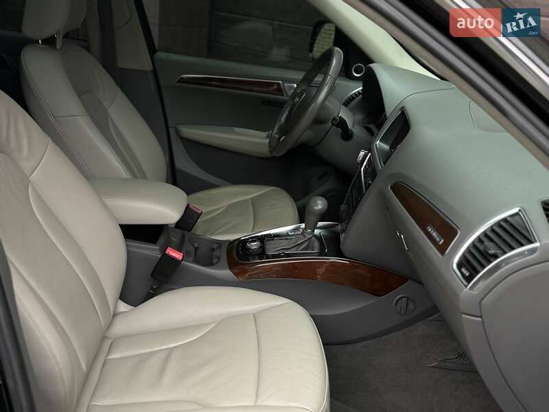 Внедорожник / Кроссовер Audi Q5 2012 в Николаеве