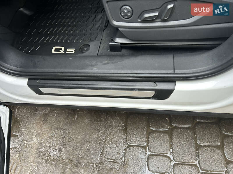 Позашляховик / Кросовер Audi Q5 2017 в Коломиї