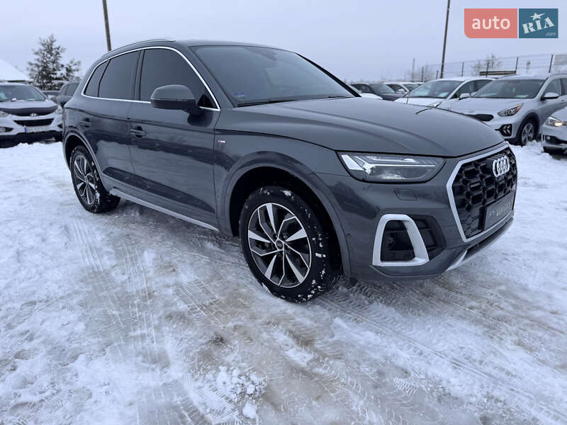 Позашляховик / Кросовер Audi Q5 2023 в Івано-Франківську