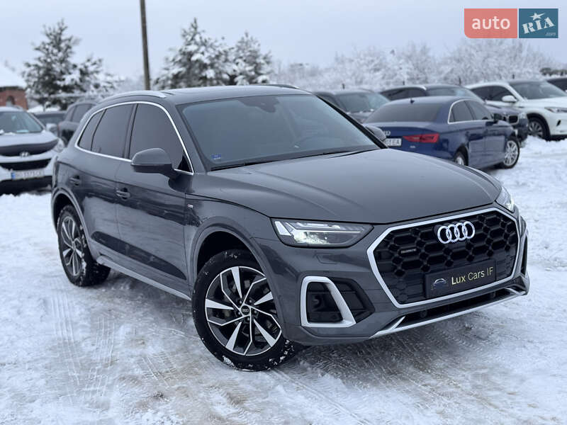 Позашляховик / Кросовер Audi Q5 2023 в Івано-Франківську