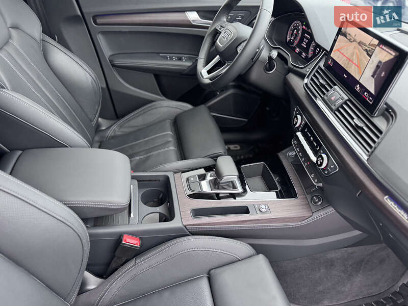 Позашляховик / Кросовер Audi Q5 2023 в Івано-Франківську