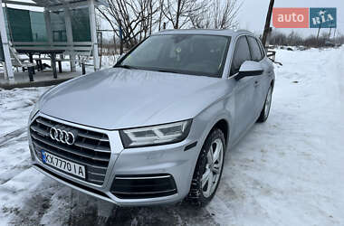 Внедорожник / Кроссовер Audi Q5 2018 в Харькове