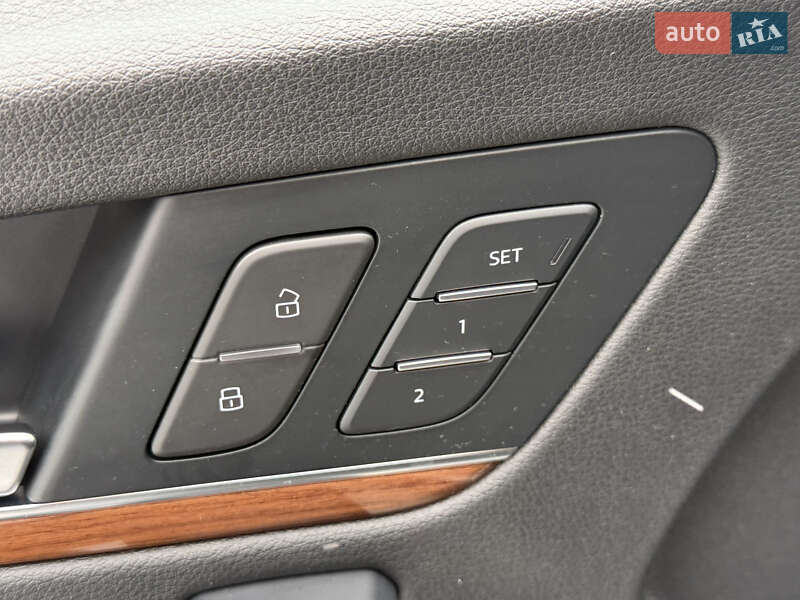 Позашляховик / Кросовер Audi Q5 2020 в Стрию