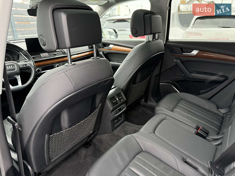 Позашляховик / Кросовер Audi Q5 2020 в Стрию