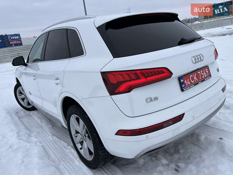 Позашляховик / Кросовер Audi Q5 2018 в Львові