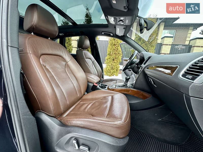 Позашляховик / Кросовер Audi Q5 2015 в Києві