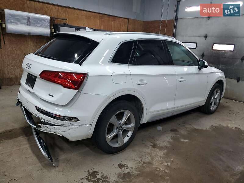Позашляховик / Кросовер Audi Q5 2020 в Києві фото 10 Позашляховик / Кросовер Audi Q5 2020 в Києві