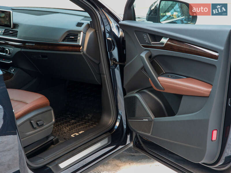 Внедорожник / Кроссовер Audi Q5 2019 в Ровно фото 35 Внедорожник / Кроссовер Audi Q5 2019 в Ровно