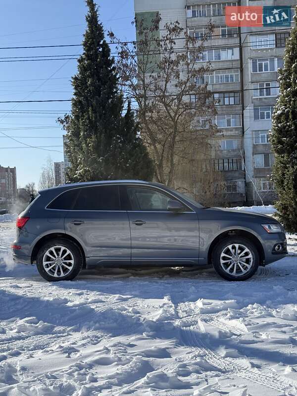 Внедорожник / Кроссовер Audi Q5 2013 в Сумах