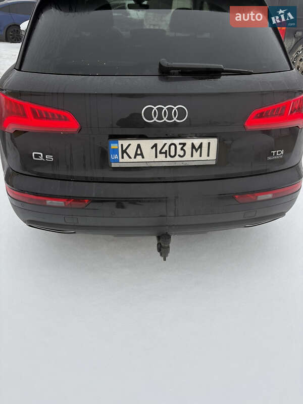 Позашляховик / Кросовер Audi Q5 2016 в Києві