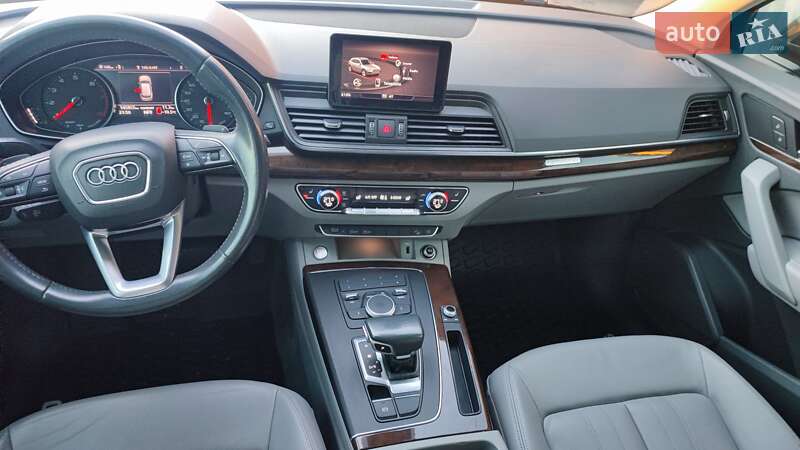 Позашляховик / Кросовер Audi Q5 2019 в Житомирі