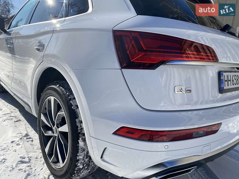 Позашляховик / Кросовер Audi Q5 2022 в Одесі