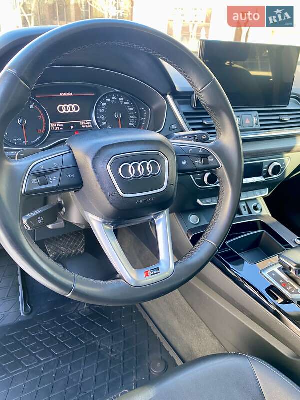 Позашляховик / Кросовер Audi Q5 2022 в Одесі