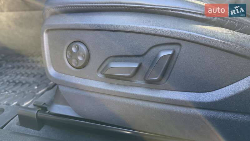 Позашляховик / Кросовер Audi Q5 2023 в Києві