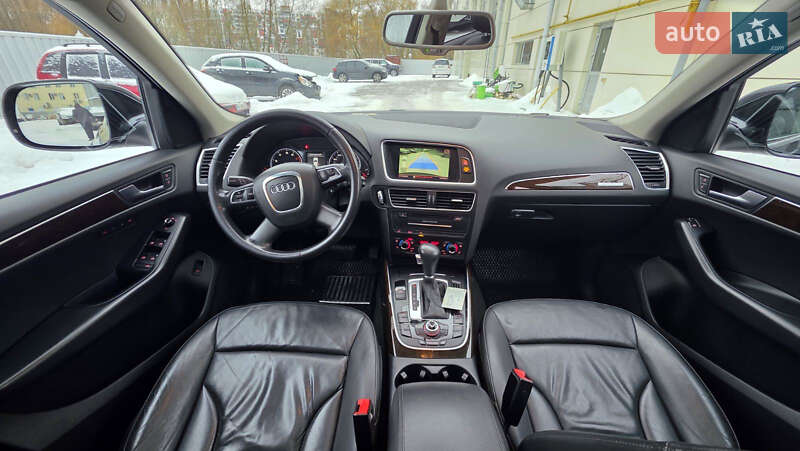 Внедорожник / Кроссовер Audi Q5 2010 в Хмельницком