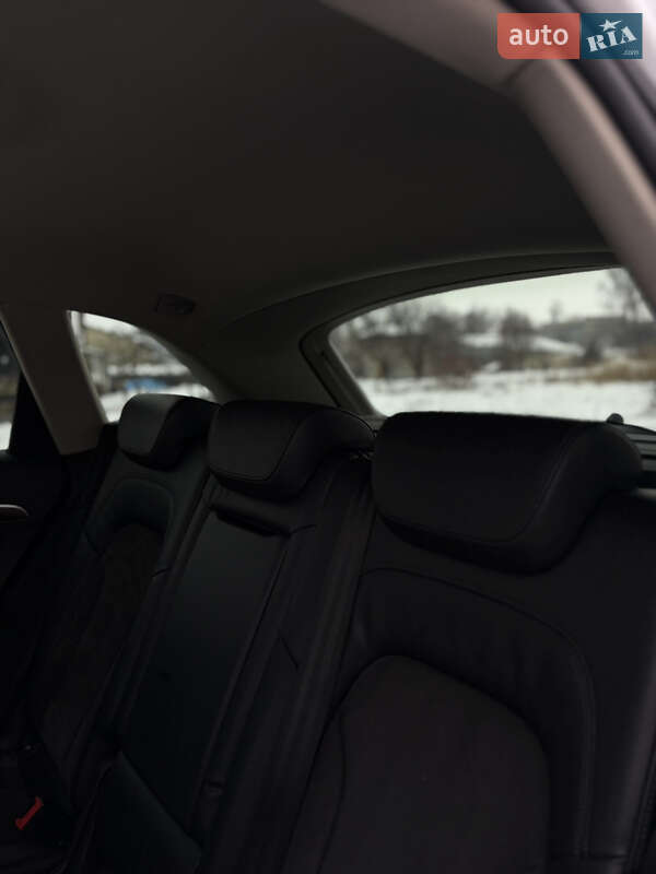 Внедорожник / Кроссовер Audi Q5 2010 в Шептицькому