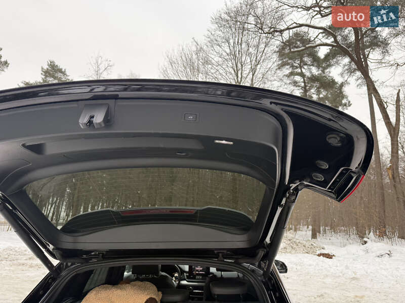 Позашляховик / Кросовер Audi Q5 2022 в Львові