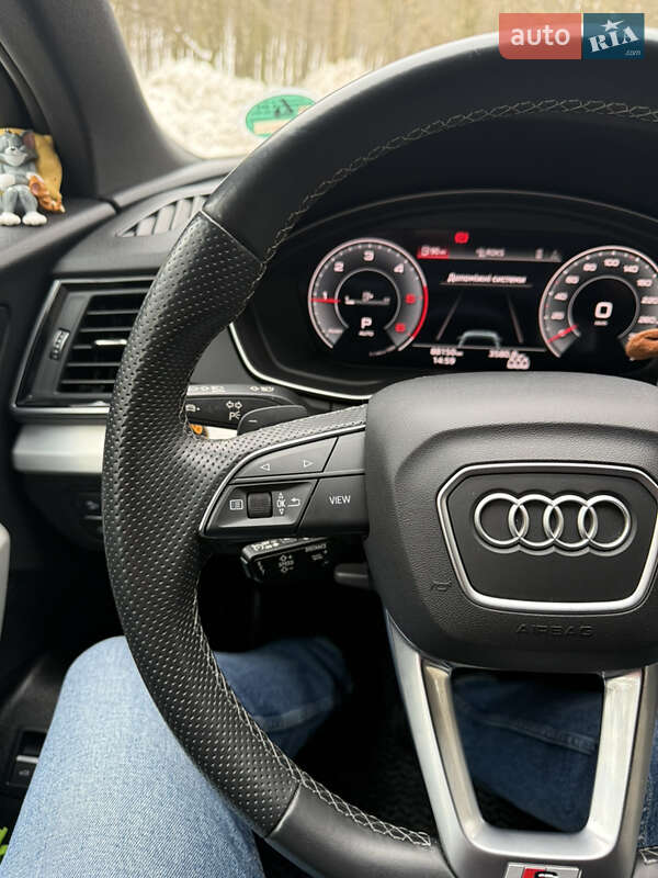 Позашляховик / Кросовер Audi Q5 2022 в Львові