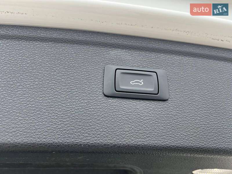 Позашляховик / Кросовер Audi Q5 2017 в Львові