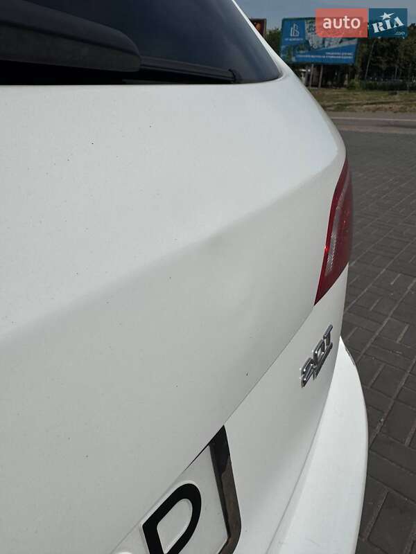 Позашляховик / Кросовер Audi Q5 2011 в Дніпрі