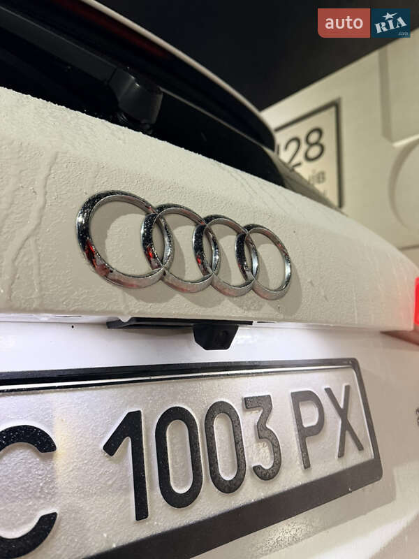 Позашляховик / Кросовер Audi Q5 2014 в Луцьку