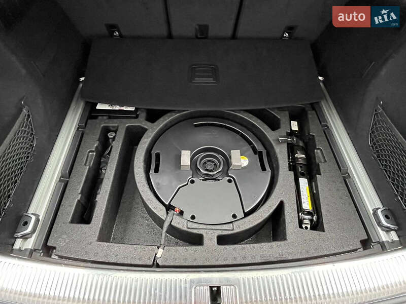 Внедорожник / Кроссовер Audi Q5 2018 в Черновцах