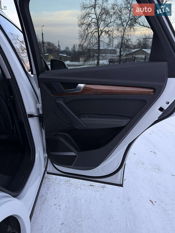 Позашляховик / Кросовер Audi Q5 2023 в Прилуках фото 19 Позашляховик / Кросовер Audi Q5 2023 в Прилуках