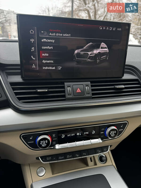 Внедорожник / Кроссовер Audi Q5 2021 в Киеве