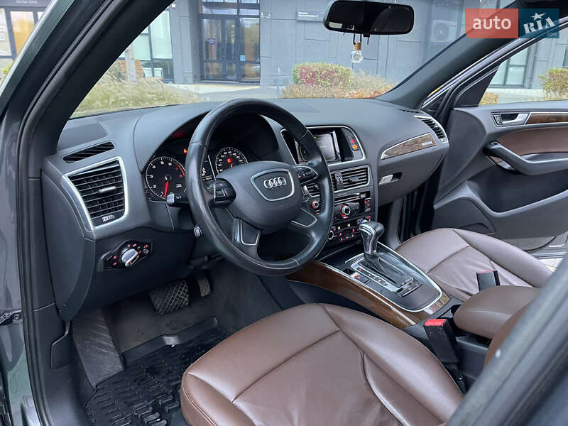 Позашляховик / Кросовер Audi Q5 2015 в Вінниці