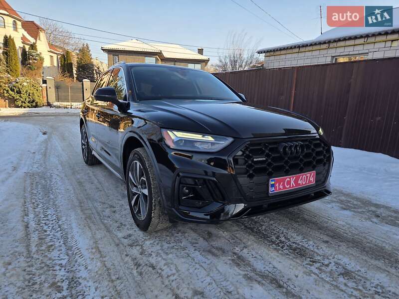 Позашляховик / Кросовер Audi Q5 2020 в Києві