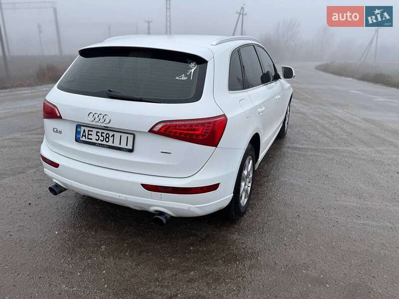 Позашляховик / Кросовер Audi Q5 2010 в Запоріжжі