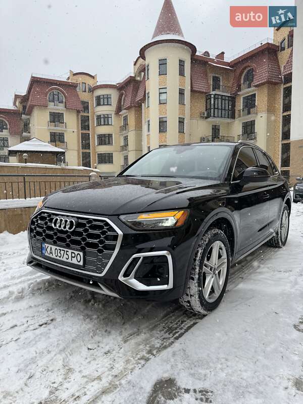 Внедорожник / Кроссовер Audi Q5 2020 в Киеве