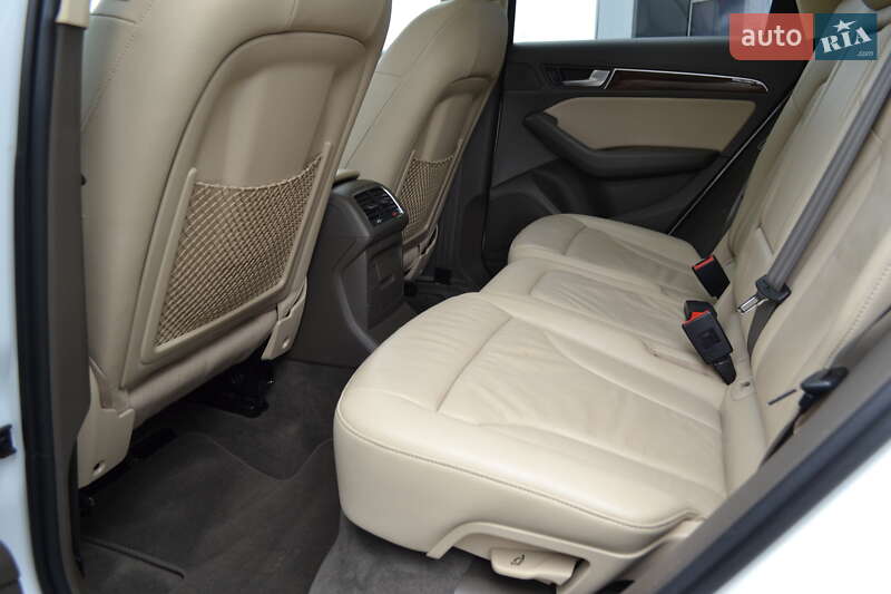 Позашляховик / Кросовер Audi Q5 2015 в Дрогобичі