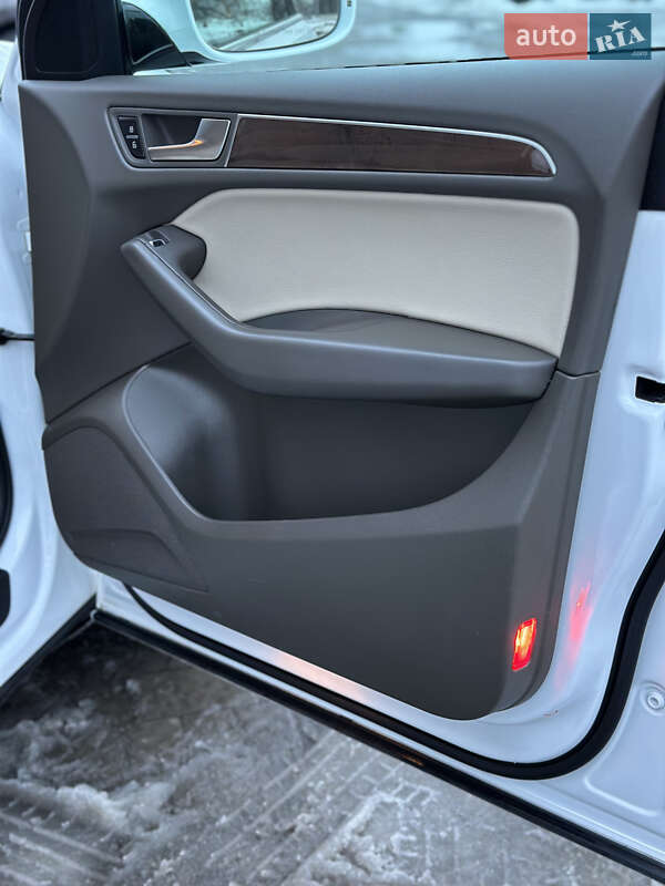 Позашляховик / Кросовер Audi Q5 2015 в Дрогобичі