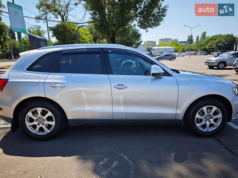 Позашляховик / Кросовер Audi Q5 2013 в Одесі