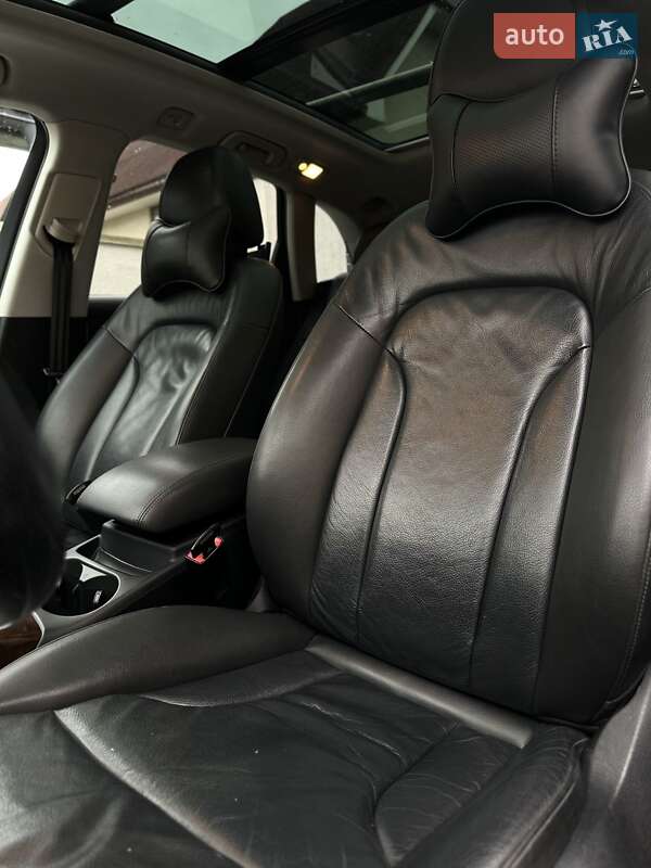 Позашляховик / Кросовер Audi Q5 2015 в Виноградові