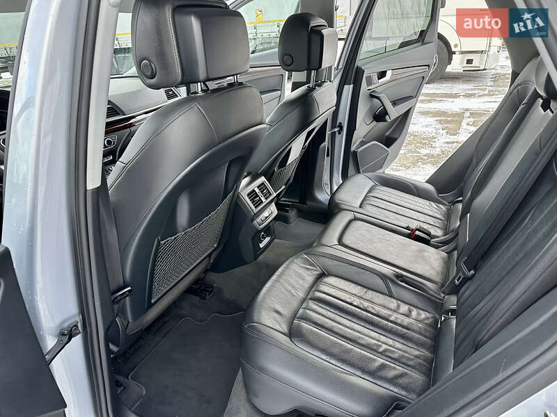 Позашляховик / Кросовер Audi Q5 2018 в Володимирі