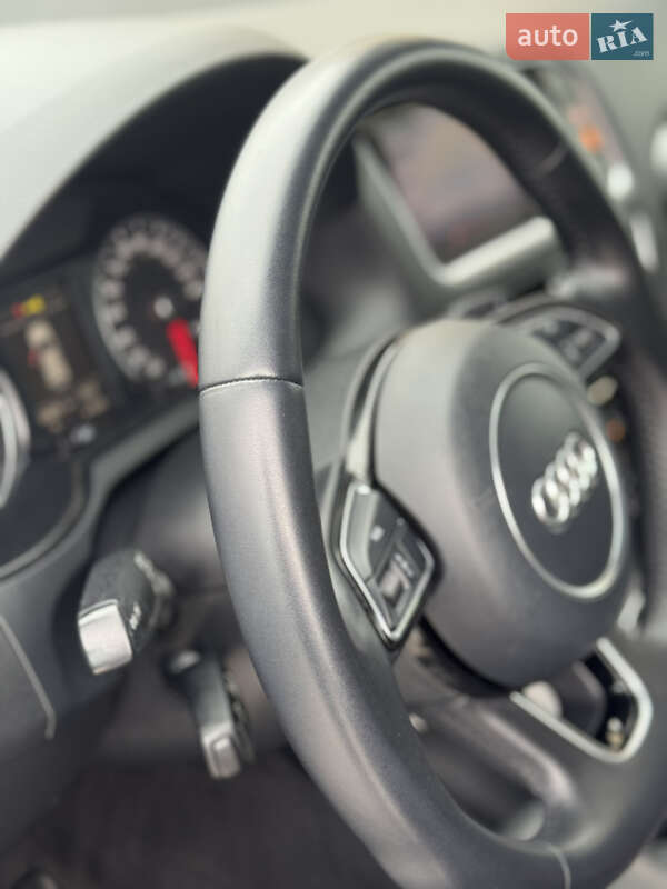 Внедорожник / Кроссовер Audi Q5 2017 в Владимире