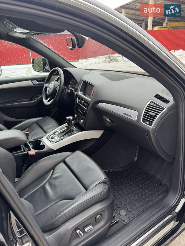 Внедорожник / Кроссовер Audi Q5 2017 в Владимире