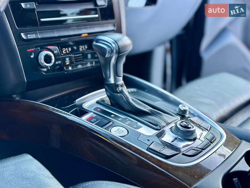 Позашляховик / Кросовер Audi Q5 2015 в Києві