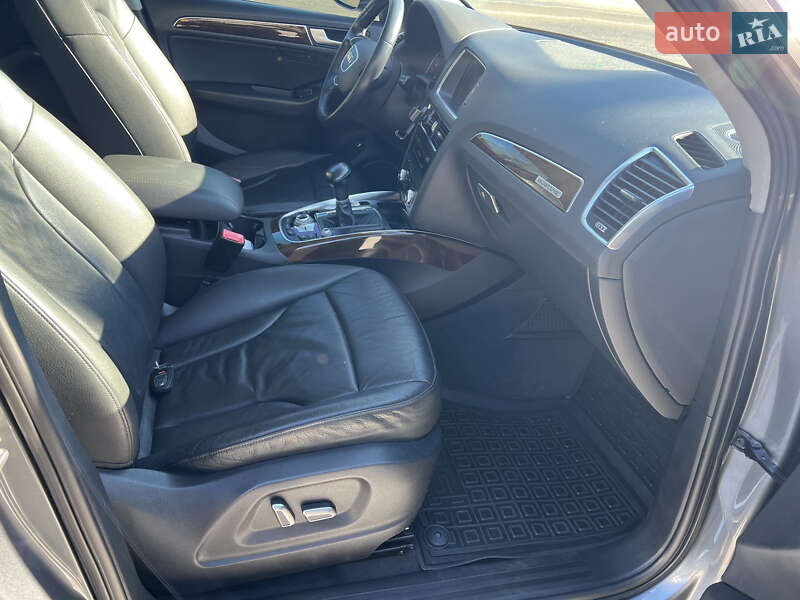 Внедорожник / Кроссовер Audi Q5 2015 в Кропивницком