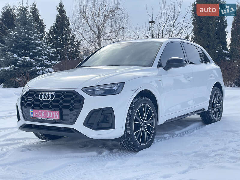 Позашляховик / Кросовер Audi Q5 2021 в Львові