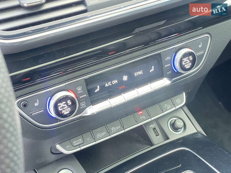 Позашляховик / Кросовер Audi Q5 2021 в Львові