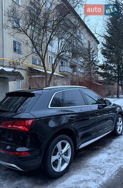 Внедорожник / Кроссовер Audi Q5 2020 в Ивано-Франковске