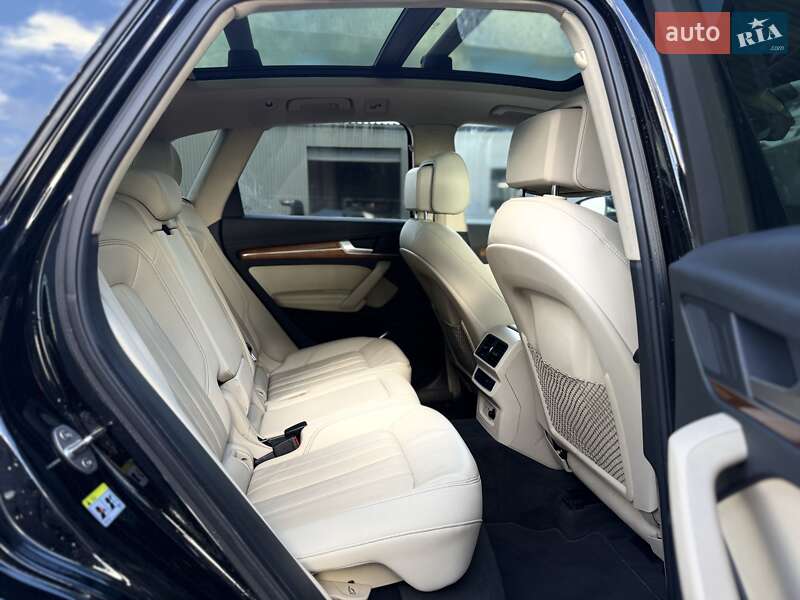 Внедорожник / Кроссовер Audi Q5 2021 в Львове