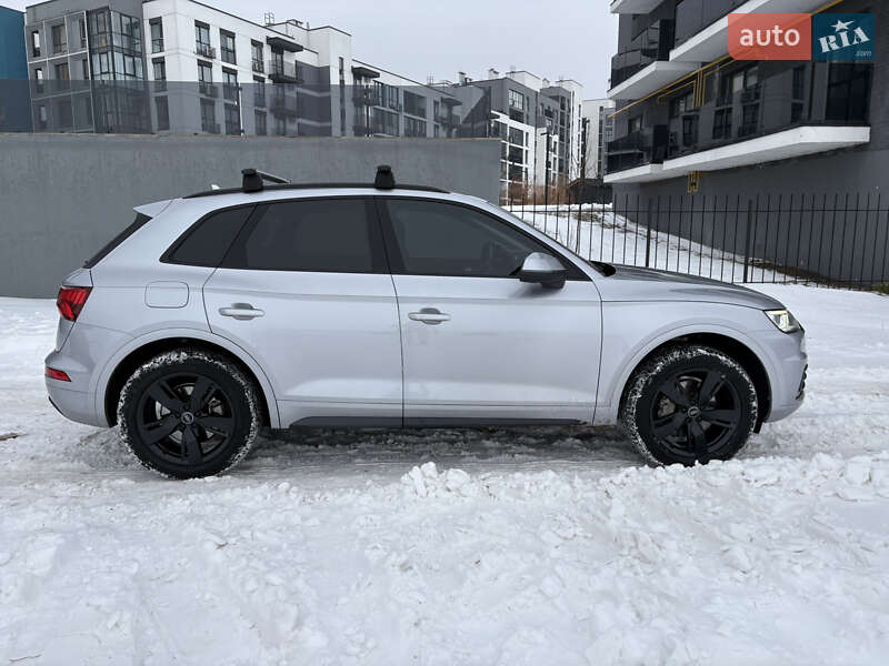 Позашляховик / Кросовер Audi Q5 2019 в Черкасах