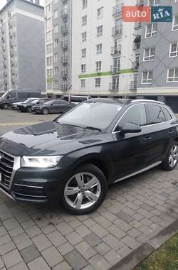 Позашляховик / Кросовер Audi Q5 2018 в Івано-Франківську