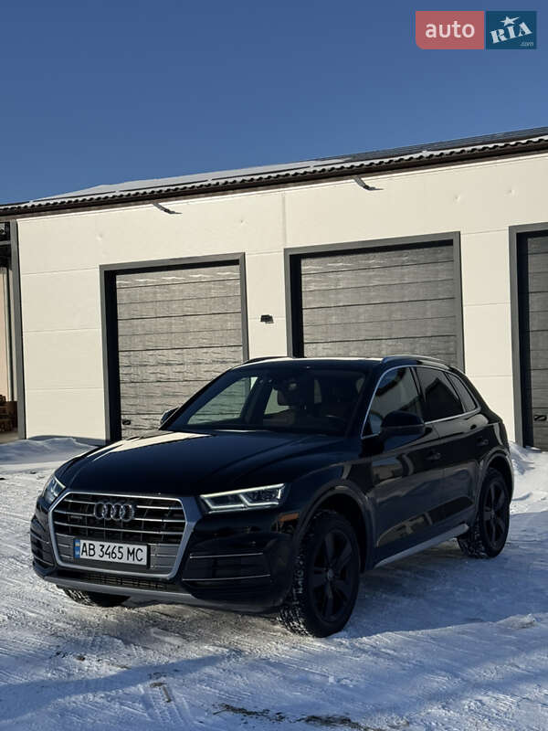 Внедорожник / Кроссовер Audi Q5 2018 в Хмельнике